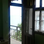 בית הארחה Agalina Sea House