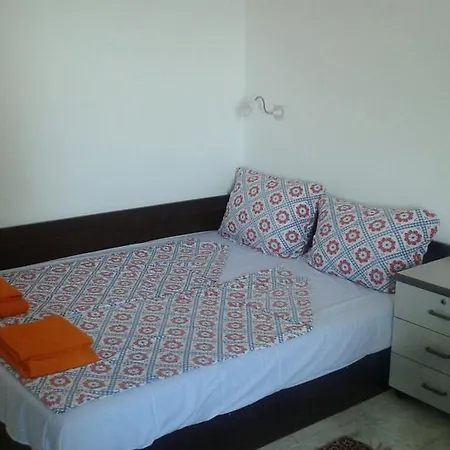 Agalina Sea House בית הארחה 3*