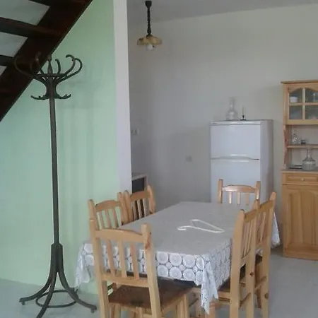 بيت ضيافة Agalina Sea House 3*